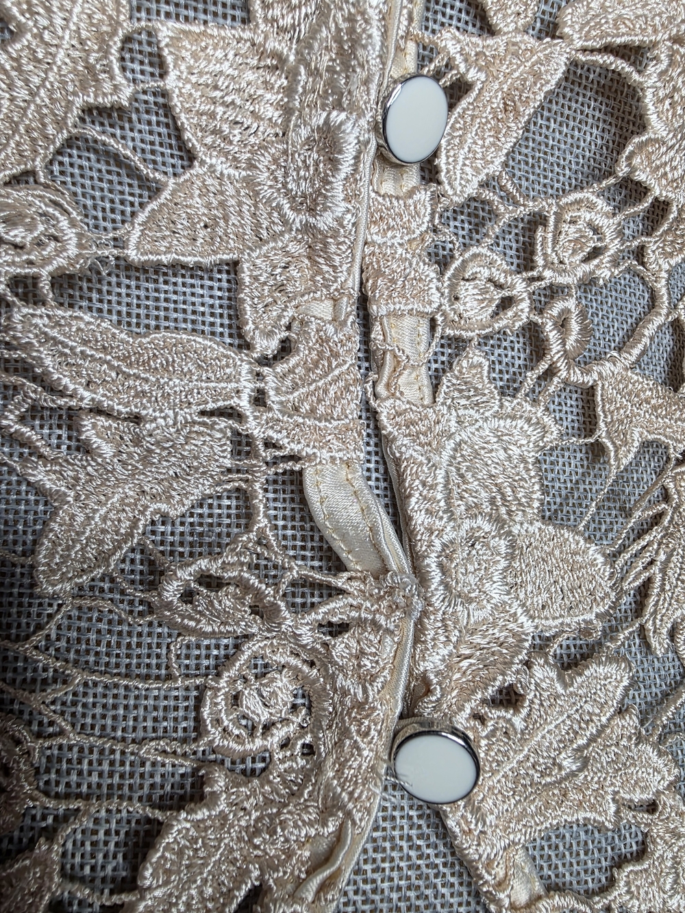 Miss Finch Sz Small Delicate Beige Floral Lace Overlay Tank Top - Picture 4 of 10